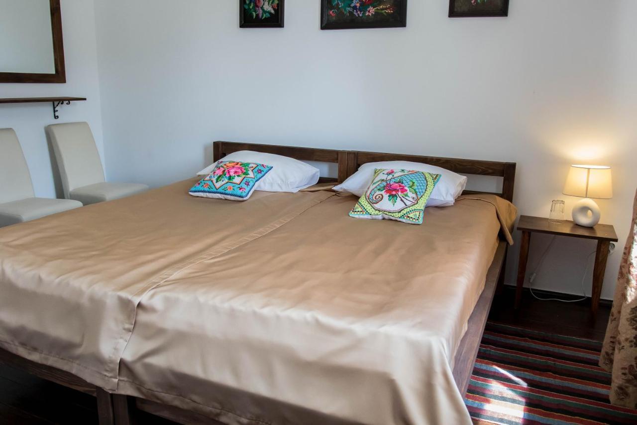 "Дальний Кордон" Hotell Moshchanytsya Rom bilde